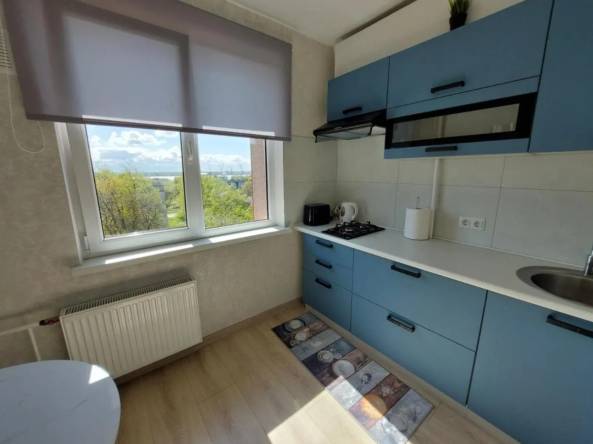 Image 3 of Compact Comfort