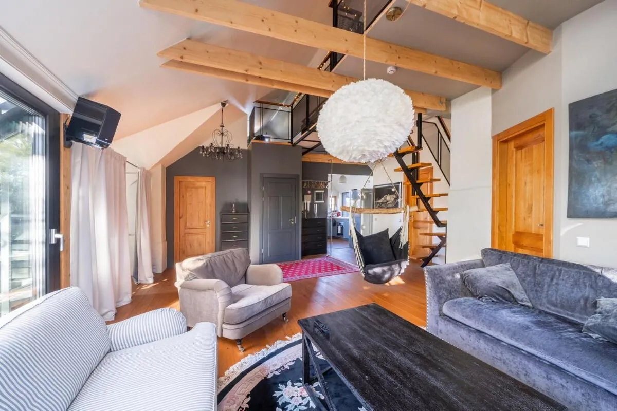 Image 4 of Cozy riverside penthouse