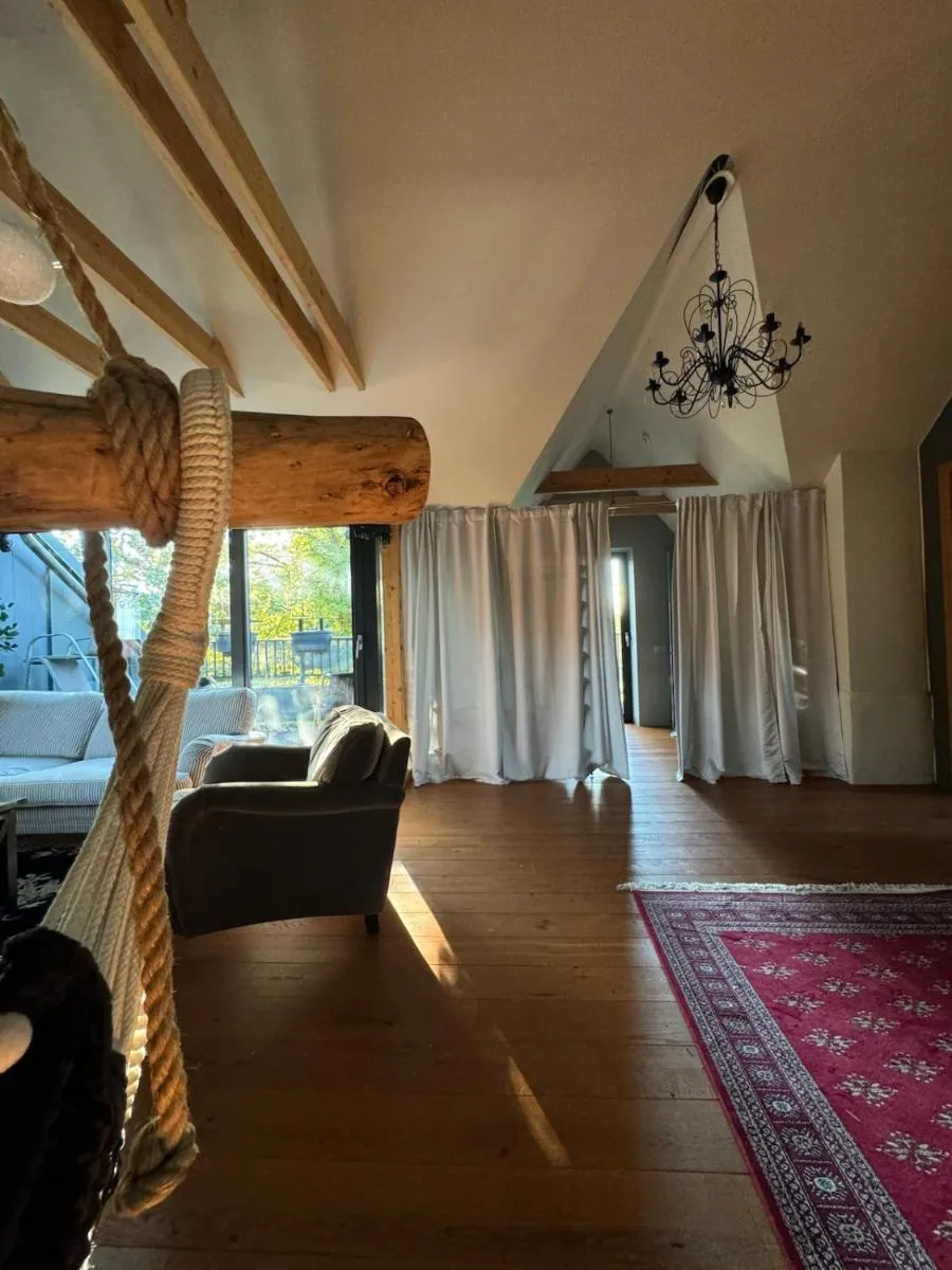 Image 6 of Cozy riverside penthouse