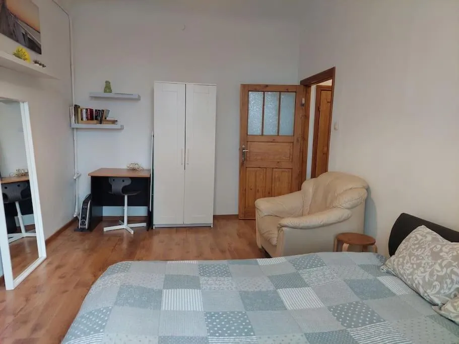 Image of Cozy studio Free street parking Further center