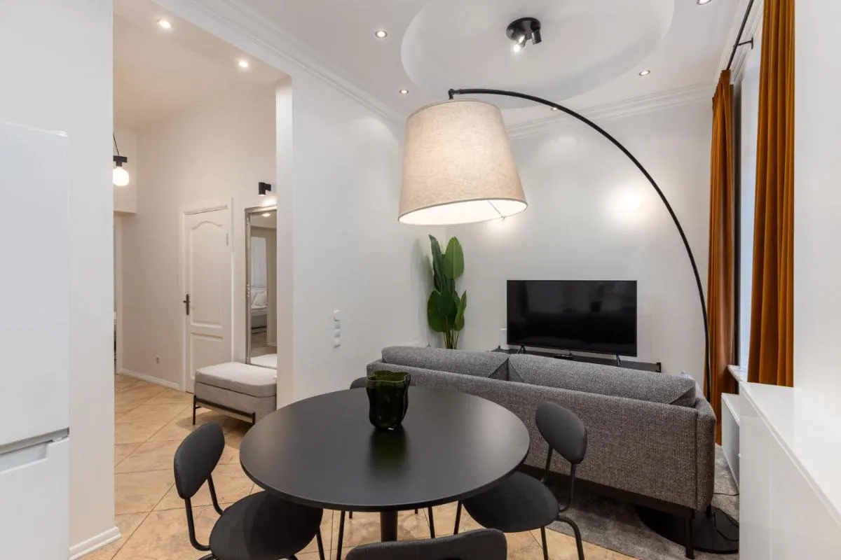 Image 3 of Elegant 2bd apartment next to Old Town Riga