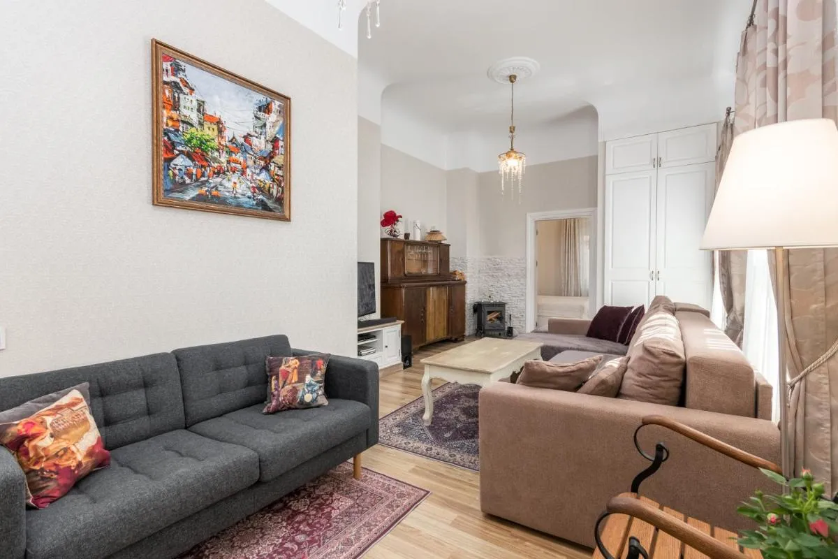 Image 5 of Elegant Apartment in historical centre & Free Locked PARKING