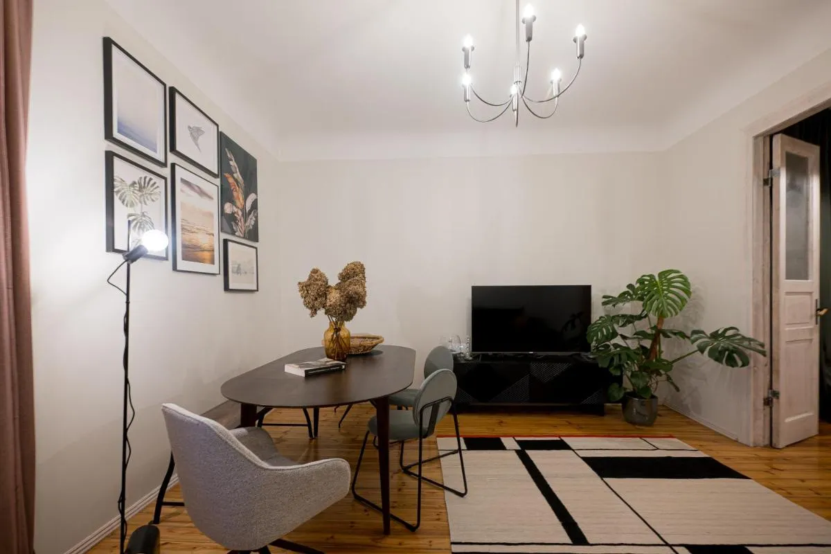 Image 2 of Elegant Poets Residence Riga