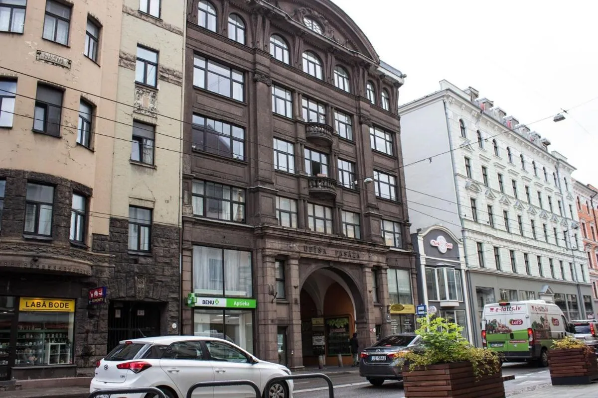 Image 5 of Grand Apartment