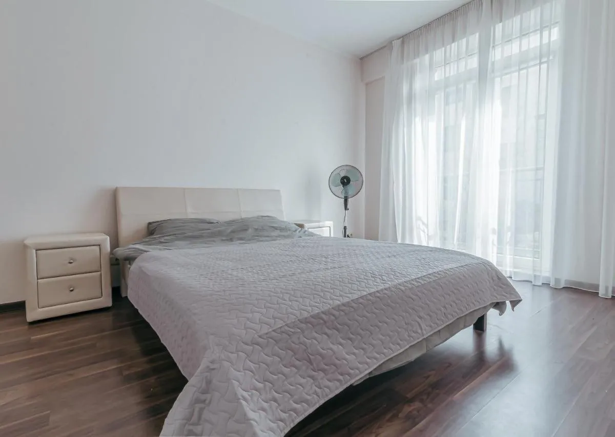 Image 6 of Modern Flat near City Center with Parking, Smart TV & Wi-Fi