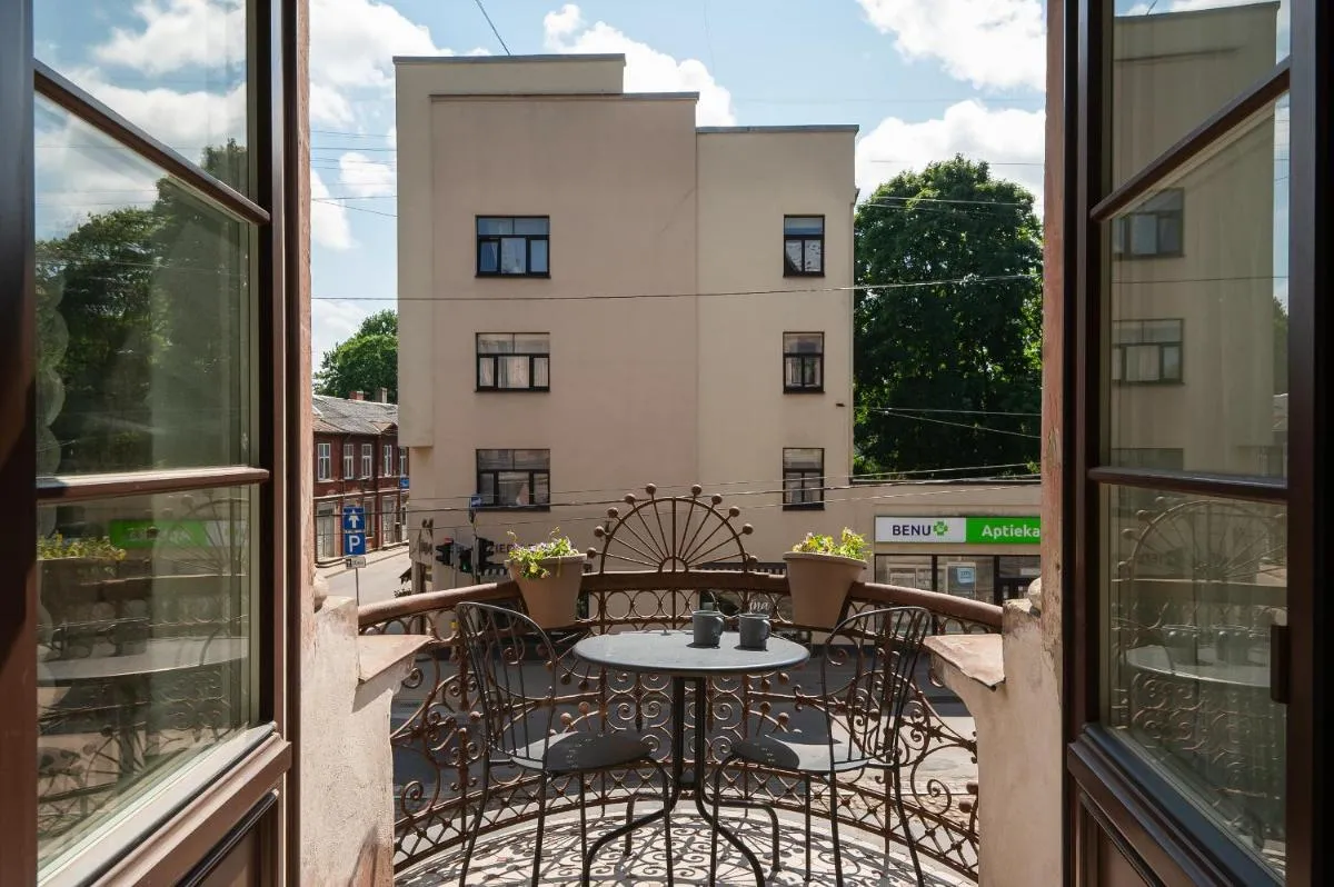 Image 5 of Modern apartment in historical building with car parking!