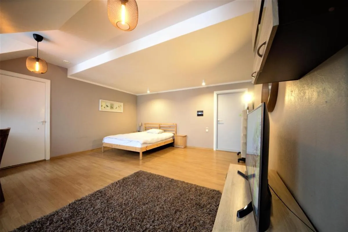 Image 4 of Old Town Apartments