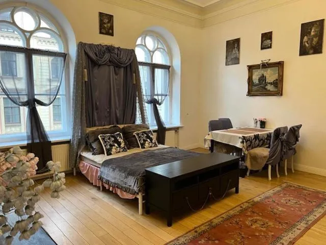 Image of Old Town Art Apartment Maria Frou-Frou 101 m2