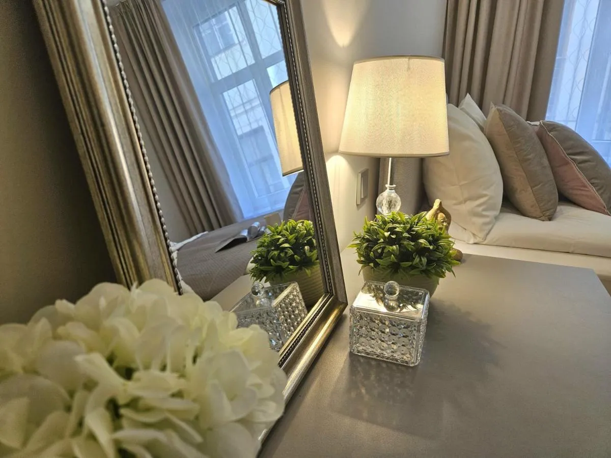Image 2 of Old Town Cappuccino Charm Apartment Perfect Spot
