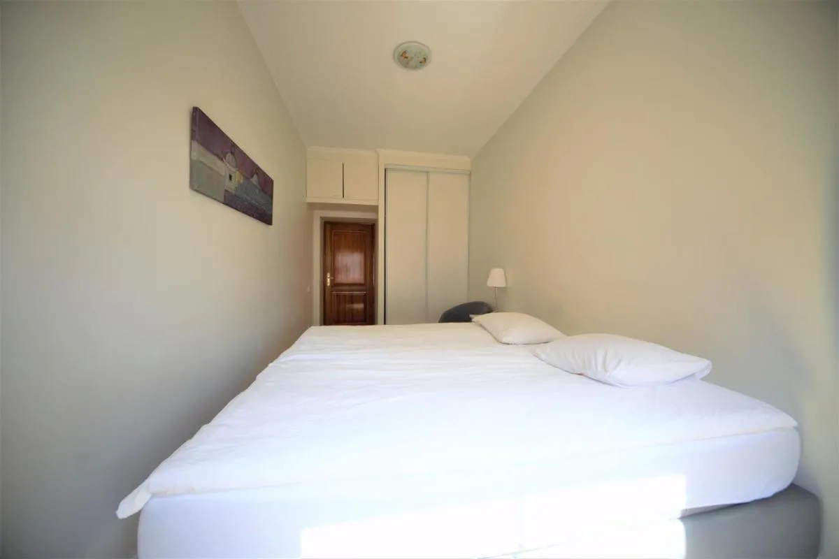 Image 4 of Old town 2 bedroom / Top location