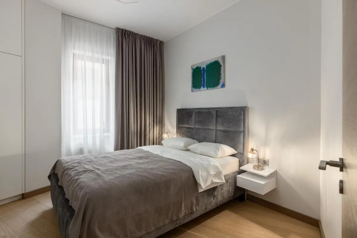 Image 6 of Premier 2bd Old Town apartment