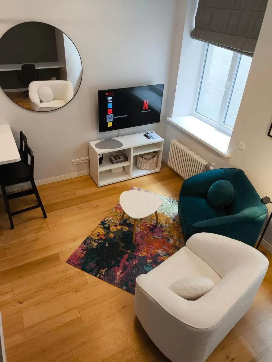Image 5 of Quiet Loft studio apartment with AC Top location NEW