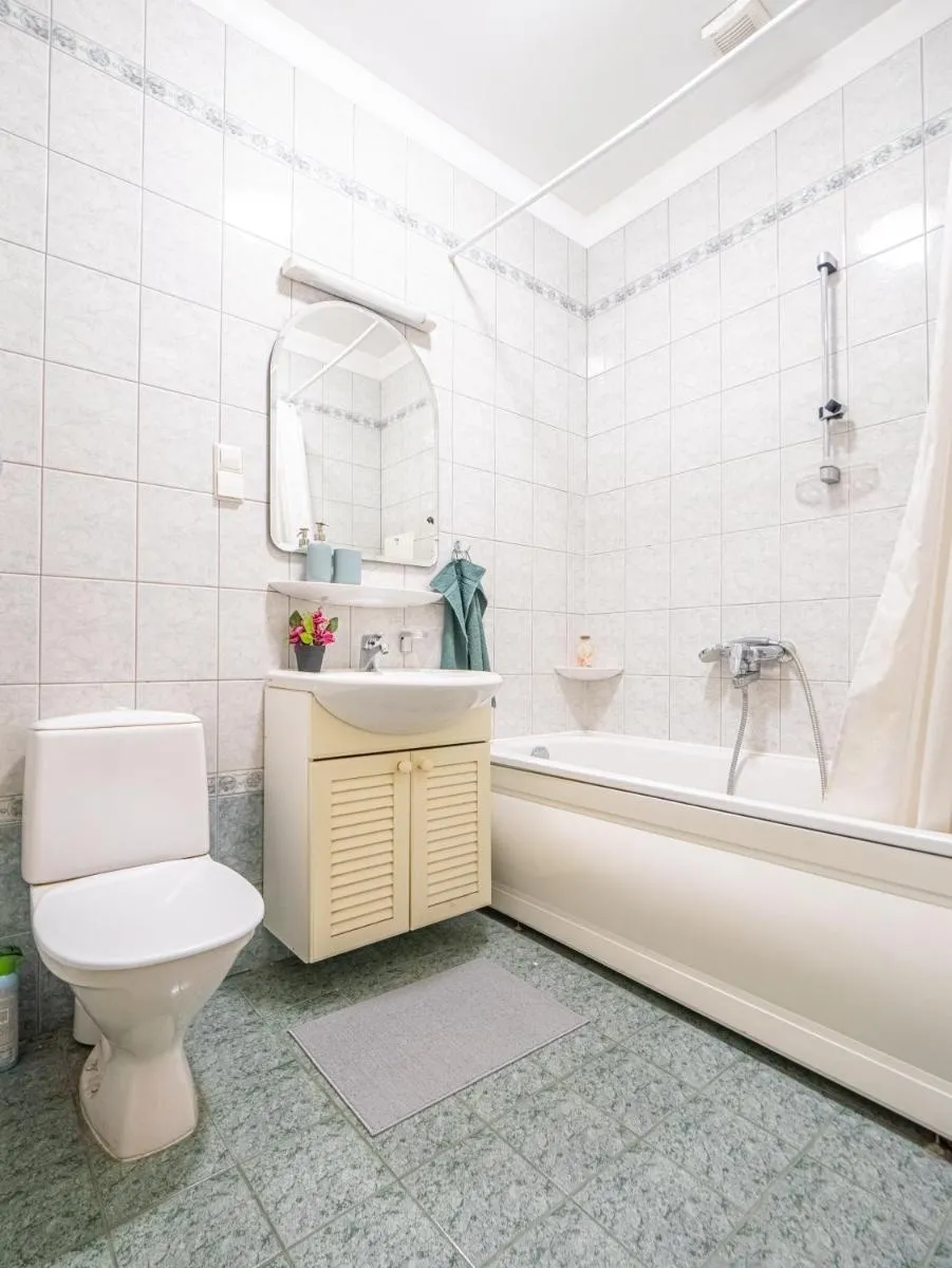 Image 6 of Spacious 2BR for 8 Guests, Quite Centre, Art Nouveau Riga Area