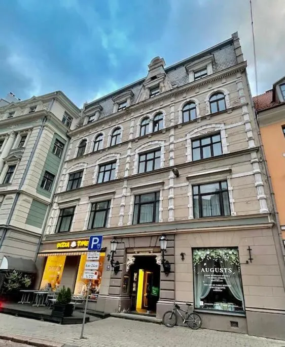 Image 5 of Spacious Apartment in Old Town Riga