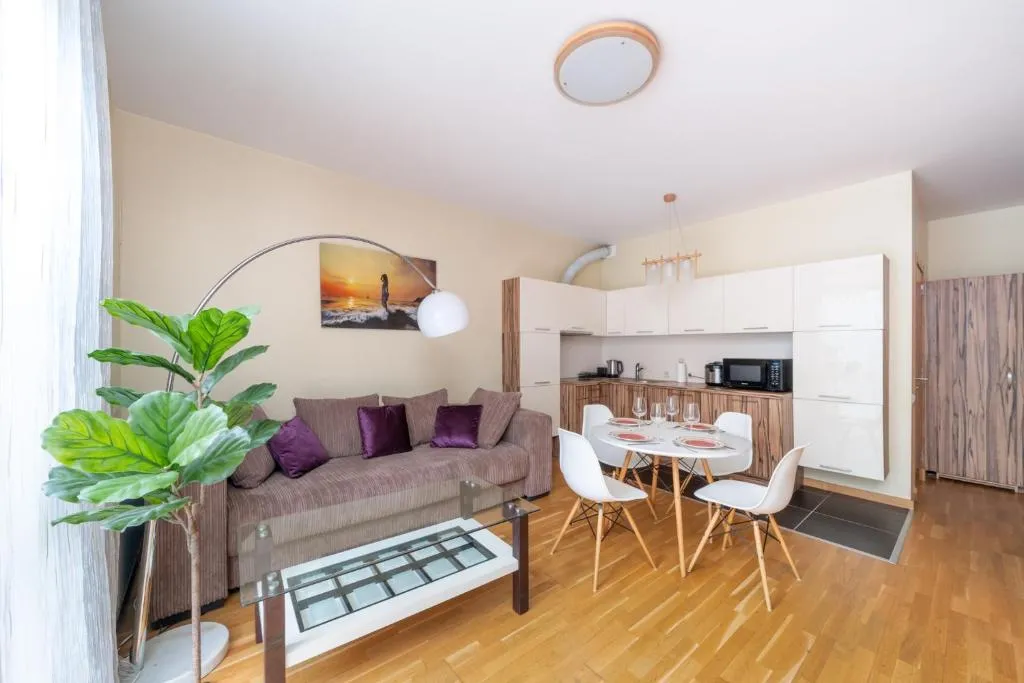 Image of Spacious apartment in a park zone with the private terrace