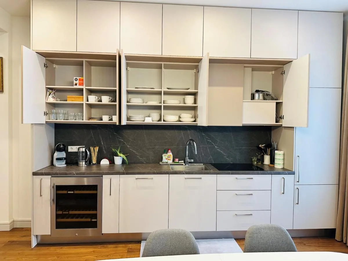 Image 1 of Spacious modern and central flat