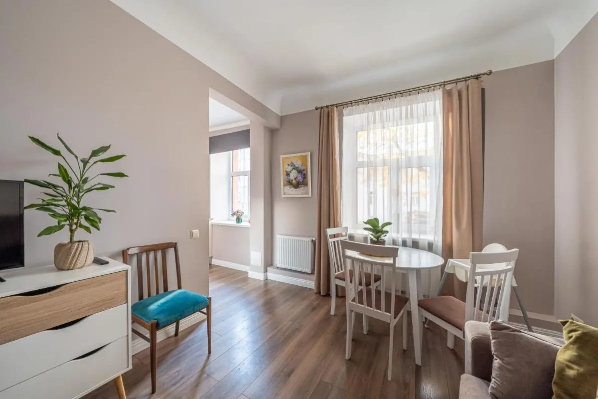 Image 4 of Stylish Latvian Classic 1-Bedroom Apartment Near City Center, Parks & Public Transport Links