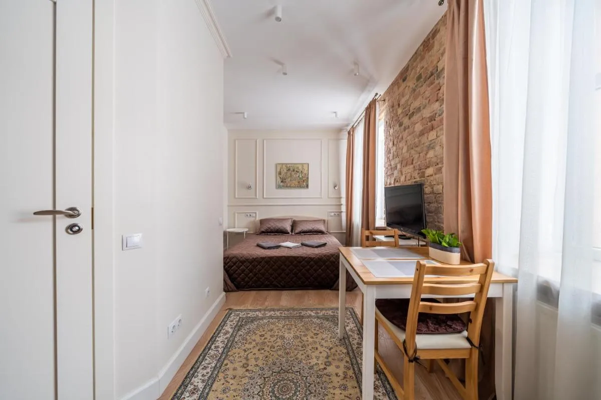 Image 6 of Stylish Studio Close to City Center, Cafés & Parks & Local Dining