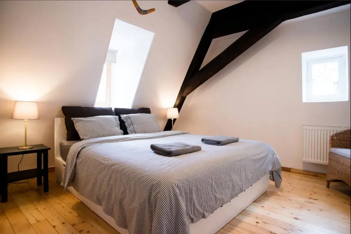 Image 1 of Sunny mansard in the heart of Old Town