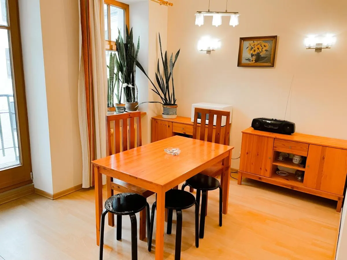 Image 2 of Terbatas Apartment