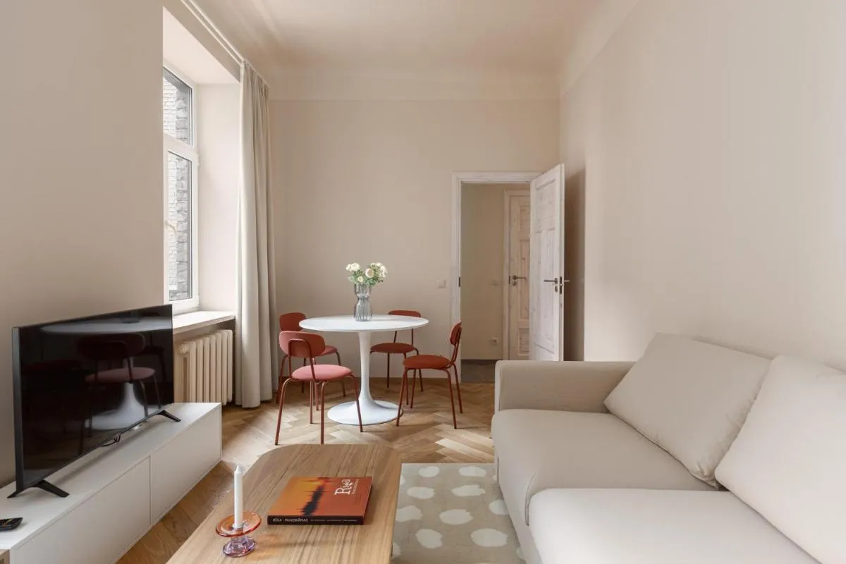 Image 3 of Vibrant 1bd City Centre apartmen