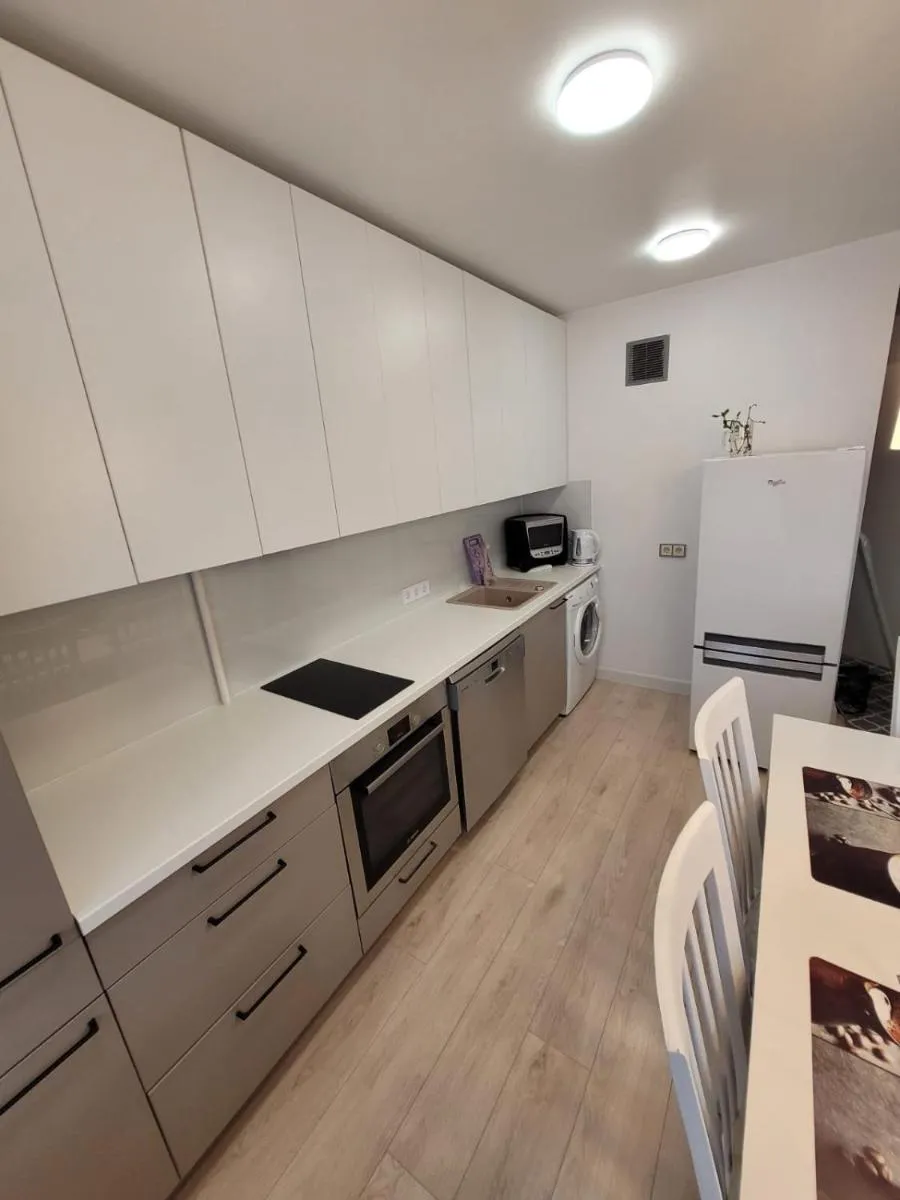 Image 6 of WHITE APARTMENTS free parking self check-inn